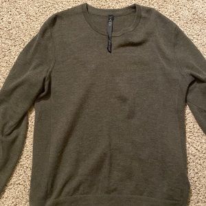 Men’s large lululemon merino wool green sweater
